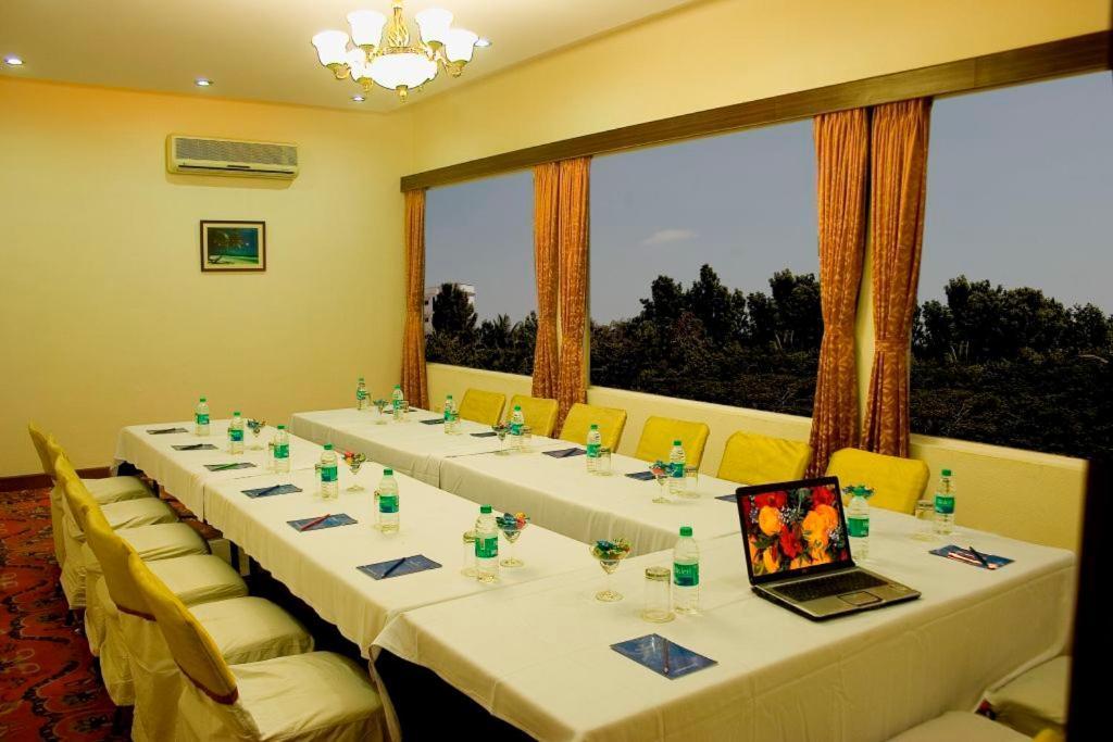 Ramanashree California Resort Yelahanka Екстер'єр фото